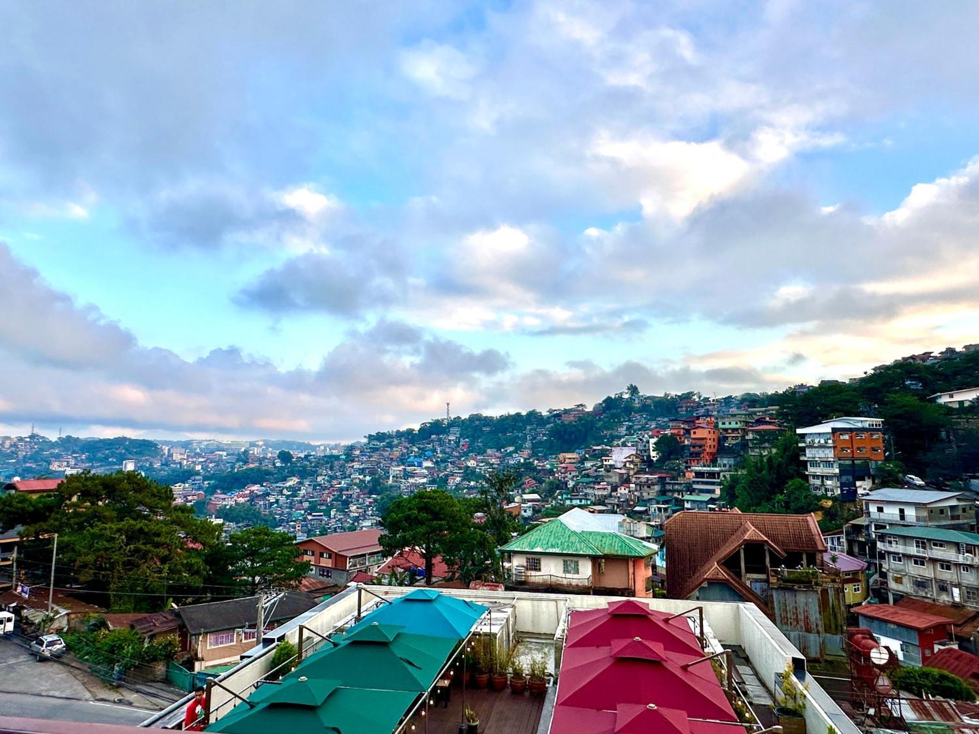 Misty Hills Aparthotel Baguio City Exterior photo